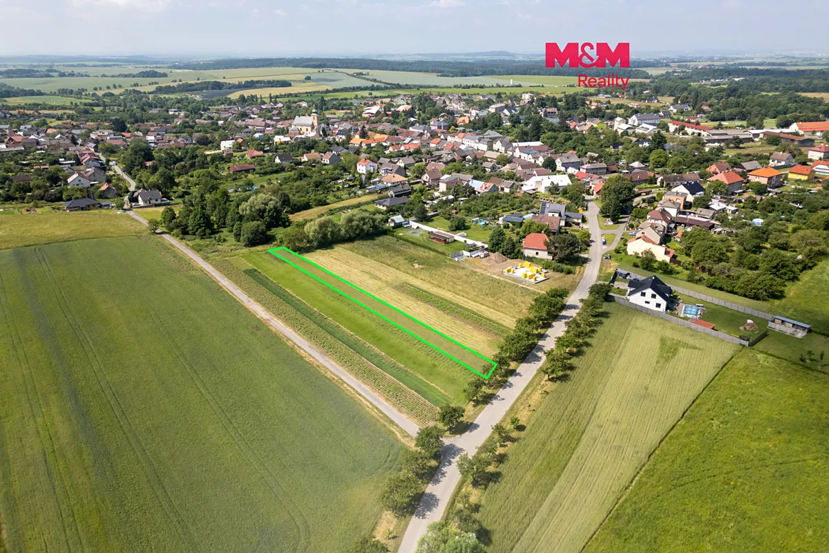 Prodej pole 872 m²